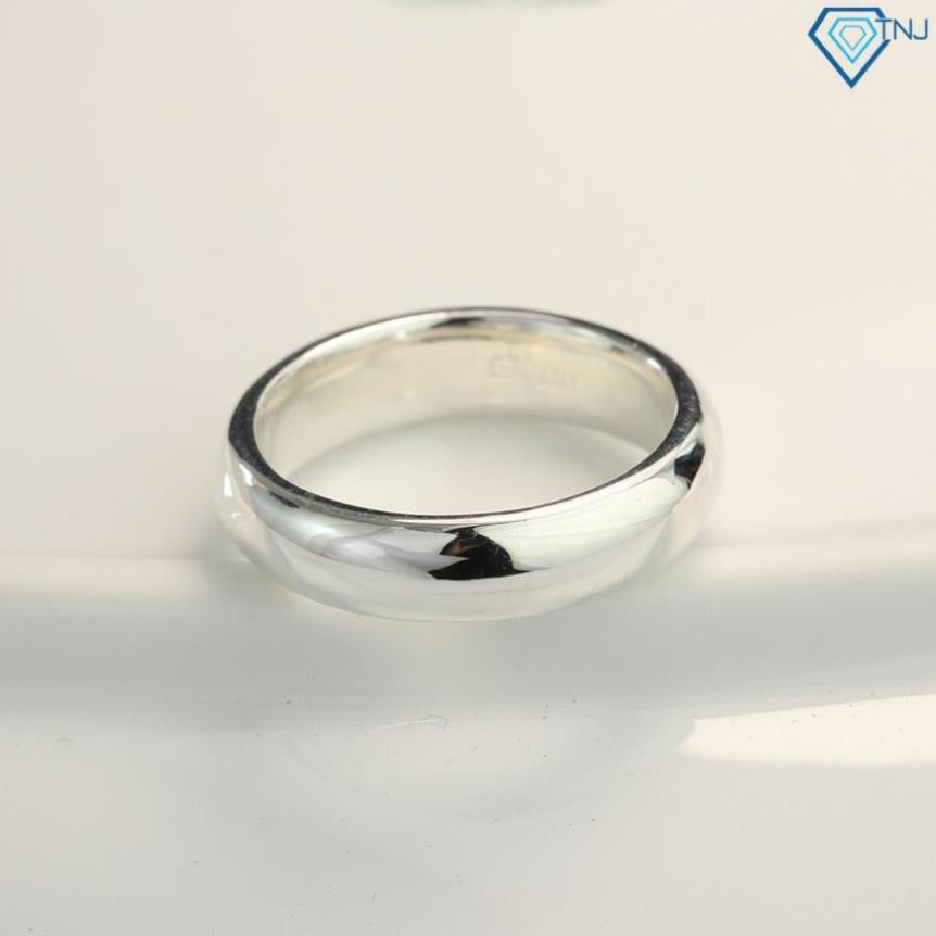 nhẫn nữ dáng tròn , bo , đeo ôm tay , shop có đủ cỡ , nam . nữ đều đeo vừa xinh ạ - bạc ngọc tân
