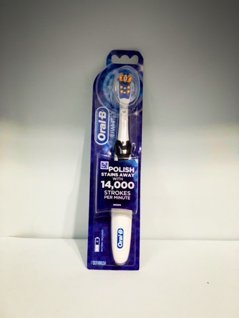 Bàn chải đánh răng cao cấp Oral-B của Mỹ( chạy pin)