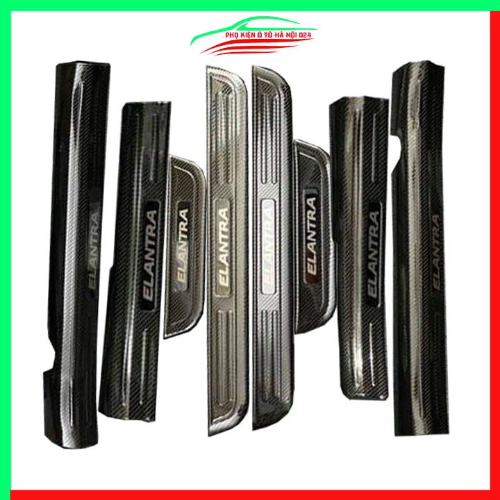 Ốp bậc cửa, nẹp bước chân Elantra 2016-2020 vân cacbon chống trầy bảo vệ trang trí xe