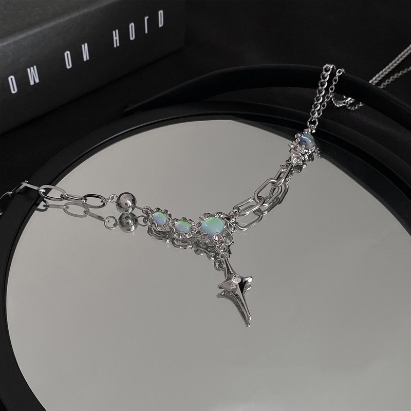 Vòng cổ Mặt Hình Ngôi Sao Đính Đá Zircon Sang Trọng Cho Nữ