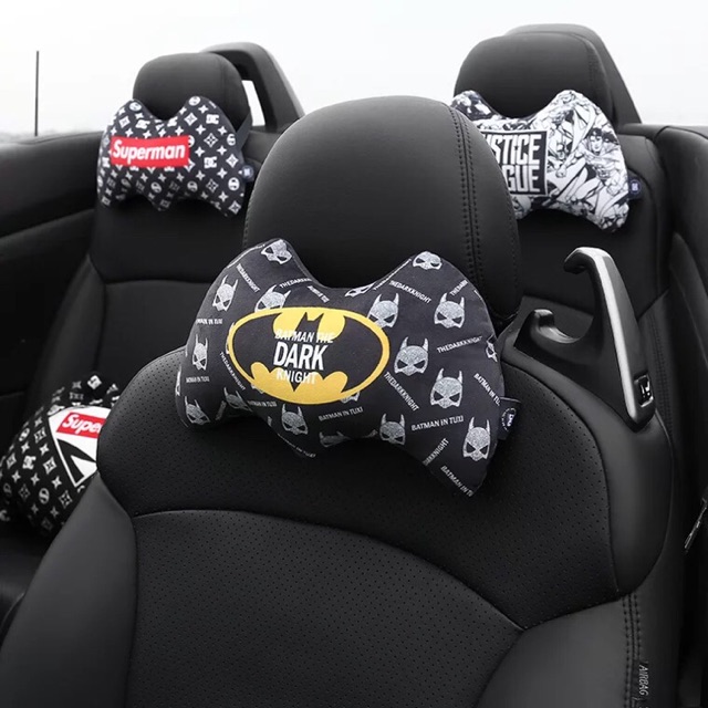 Gối tựa cổ Batman