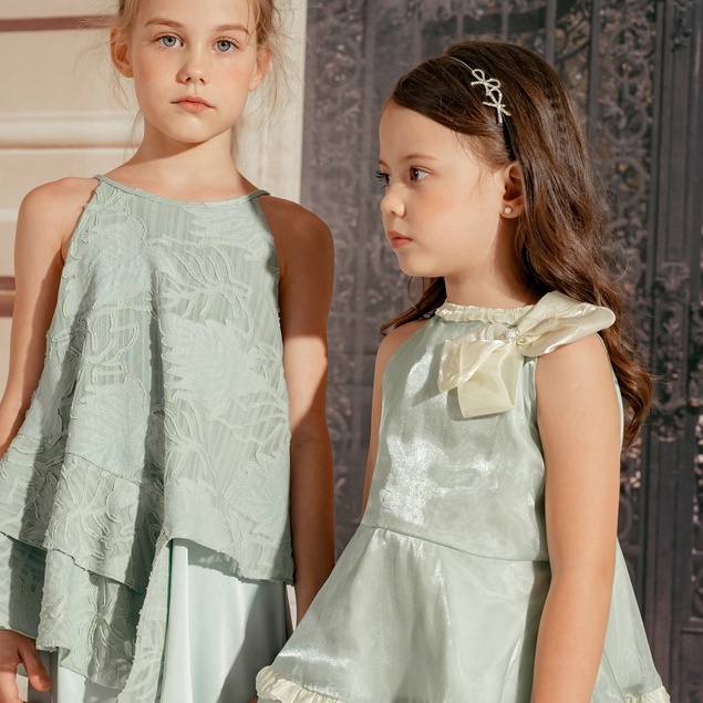 Váy lụa 2 dây dáng xòe 137KIDS thiết kế cách tân sang chảnh cho bé gái đi chơi dự tiệc