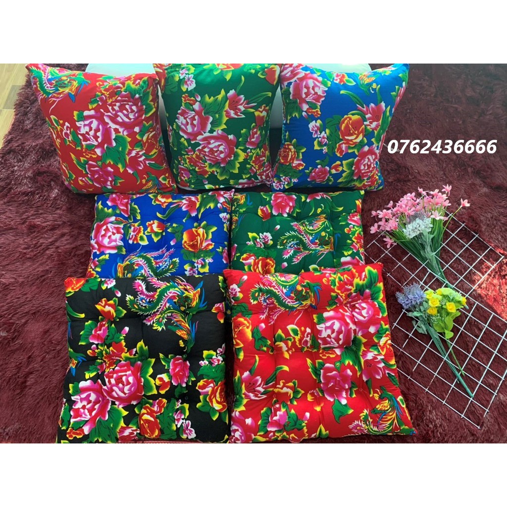 ĐỆM GHẾ CON CÔNG VẢI ĐẸP 30x30CM