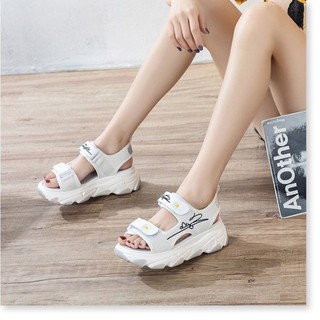 sandal hoa cúc cá tính đế 5p