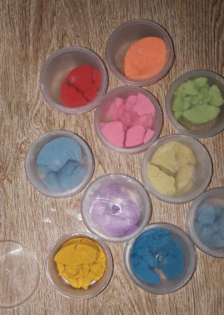 Sét 10 hũ cát động lực có nhiều màu khác nhau
