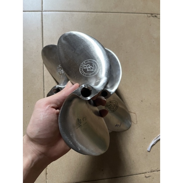 Chân vịt inox DB 20hp-25hp  5.5hp, 6hp, 6.5hp  máy xăng