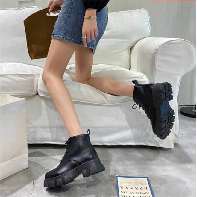 [Mã FASHIONCB154 giảm 10K đơn bất kỳ ] Giày Bốt Martin cao gót đế bệt phong cách Hàn Quốc | BigBuy360 - bigbuy360.vn