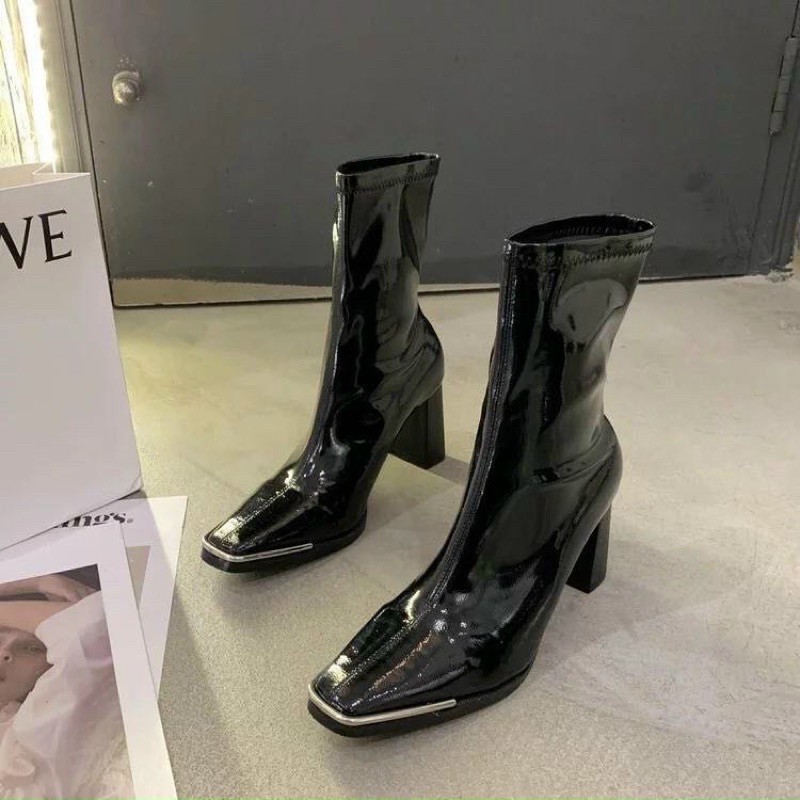 Boot bóng cao cổ mũi viền kim loại