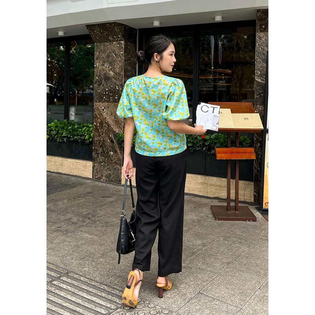 Áo Vải Cotton Hoa Tay Phồng Swanlake - A09725LW10