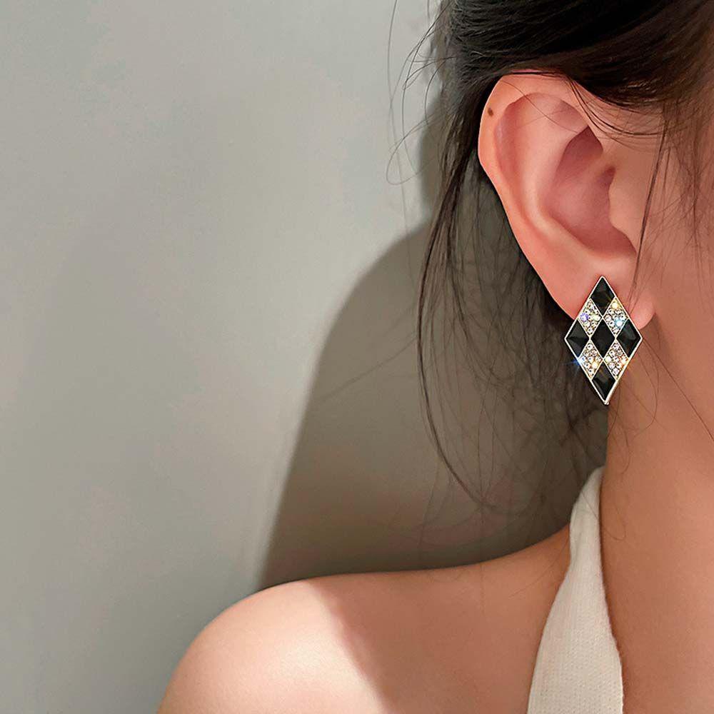 Bông Tai Hợp Kim Hình Thoi Màu Trắng Đen Thời Trang Cho Nữ|Khuyên Tai Nữ Trang Dáng Dài Tạo Hình Độc Đáo