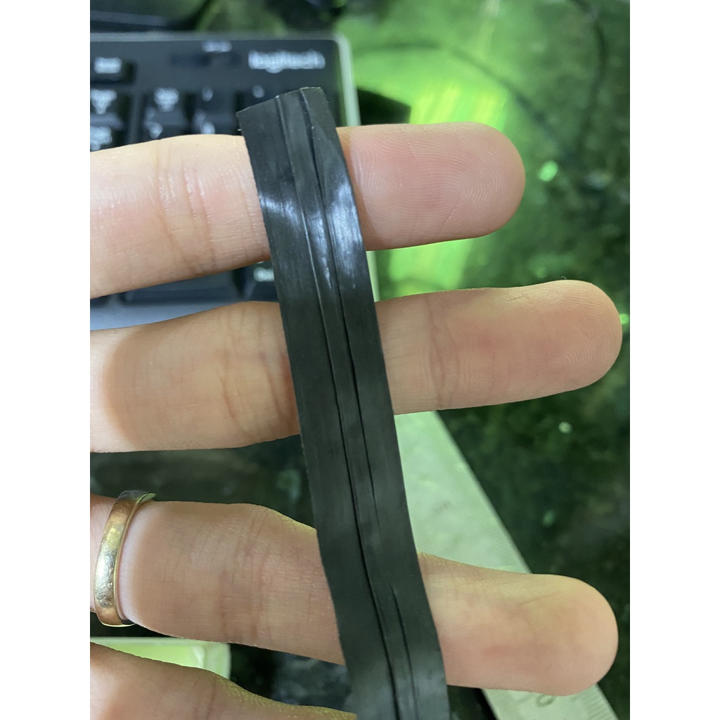 Dây nilong buộc đồ , ràng hàng hóa, bản to dày dai - Giá bán trên bó 850gram