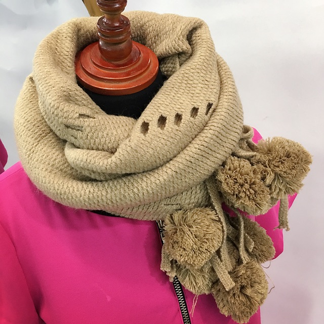 khăn len lông cừu quả bông(khách iu vui lòng chát với shop để ktra kho trước khi đặt hàng nhé)