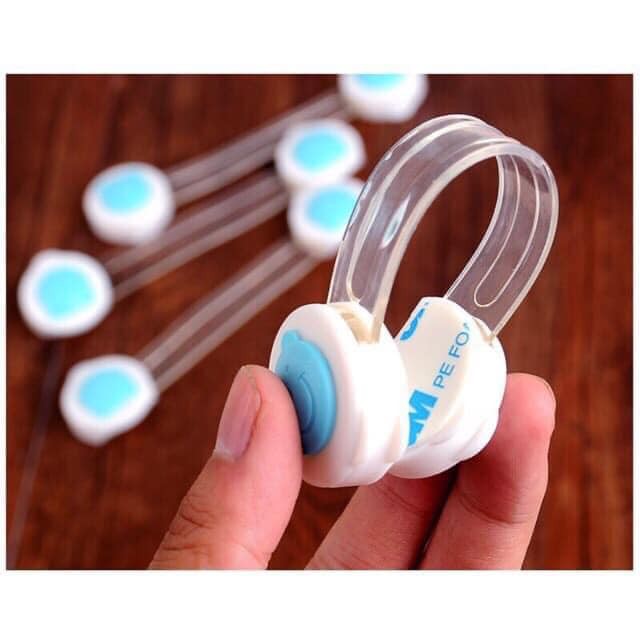 KHÓA TỦ LẠNH AN TOÀN CHO BÉ