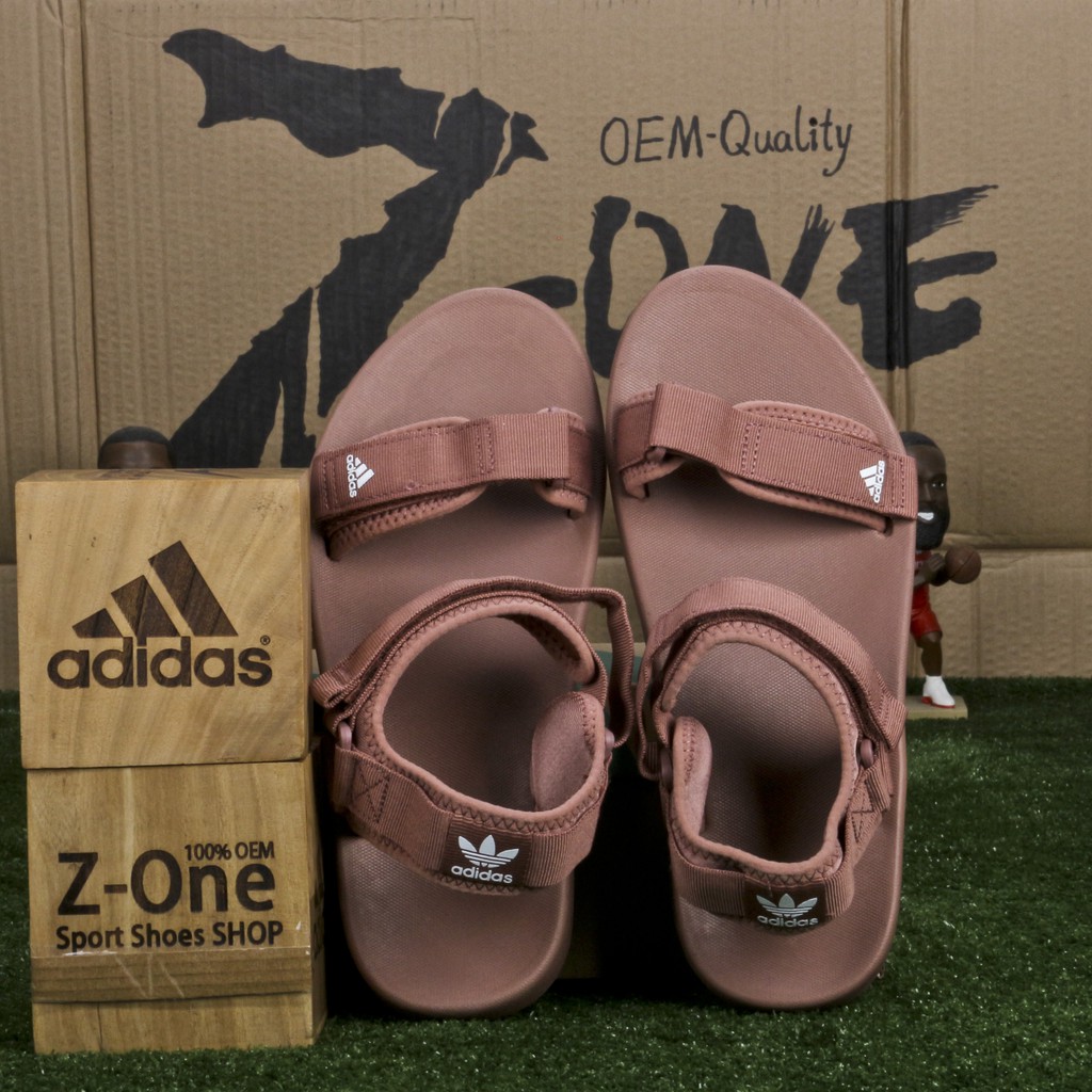 Giày sandal Adidas phong cách thể thao năng động thời trang