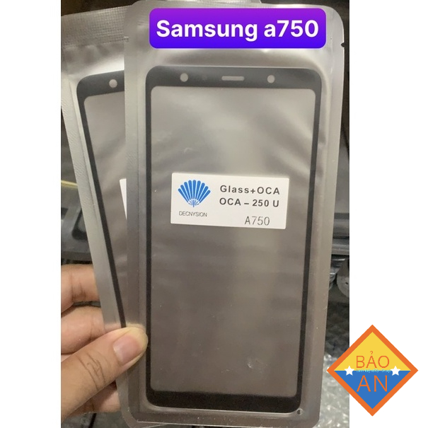 Kính ép màn hình có sẵn keo cho Samsung A750 / A7 ( 2018) OCA