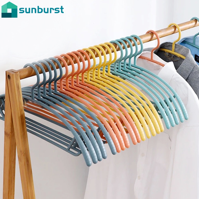 Giá Đỡ Móc Treo Quần Áo Bằng Nhựa Đa Năng Chống Trượt Tiện Dụng