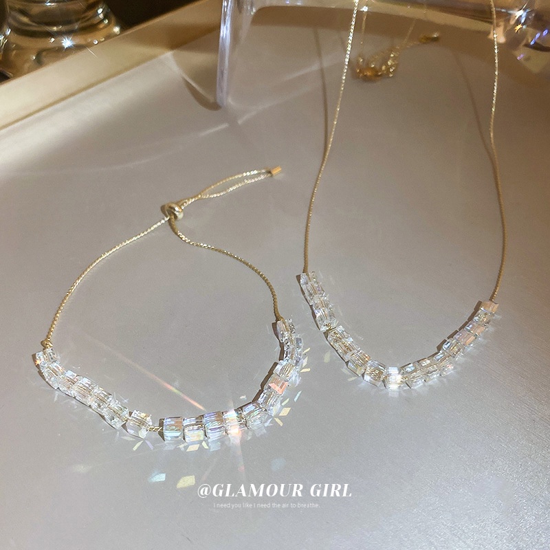 Vòng cổ Mặt Vuông Pha Lê Nhẹ Nhiều Màu Thời Trang Nhật Hàn Dành Cho Nữ