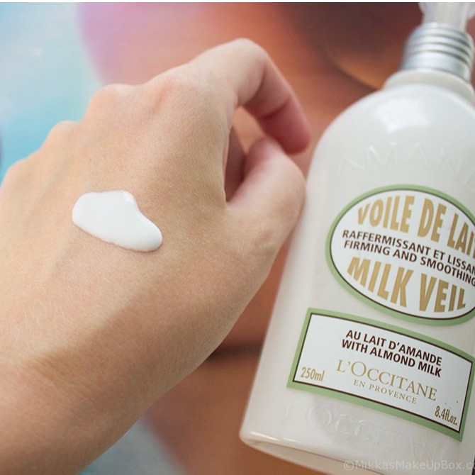 Sữa Dưỡng Thể Hạnh Nhân Moisturizing And Smoothing Almond Milk Veil - 240ml