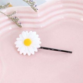 Vỉ 3 Kẹp tóc hoa cúc họa mi (vàng)