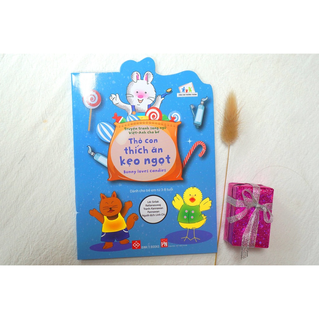 Sách - Truyện Tranh Song Ngữ Việt - Anh Cho Bé - Bunny Loves Candies - Thỏ Con Thích Ăn Kẹo Ngọt
