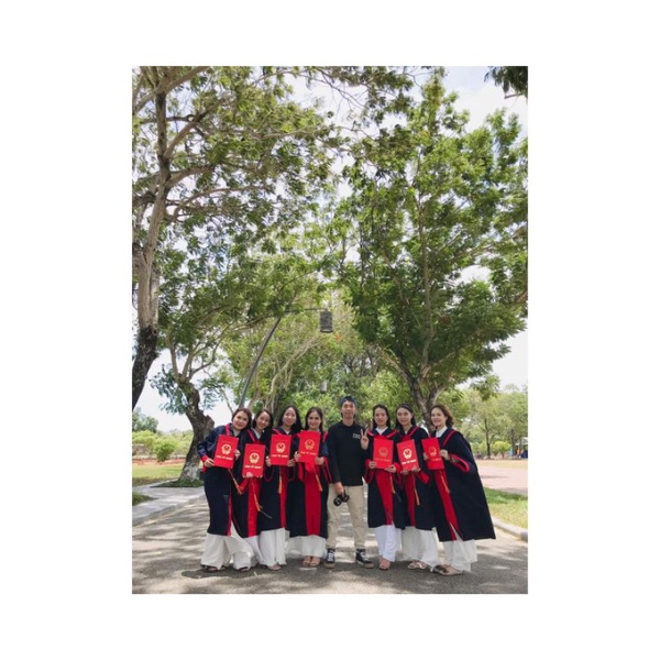 Combo 20 bộ áo và mũ cử nhân tốt nghiệp đại học, cao đẳng, thạc sĩ, cấp 3, cấp 2 hàng đẹp chất lượng