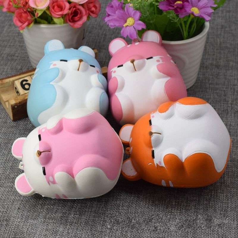 SQUISHY chuột hamster ngồi