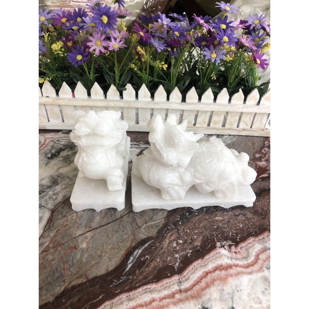 Cặp Tỳ Hưu phong thủy đá trắng có đế - Dài 15 cm