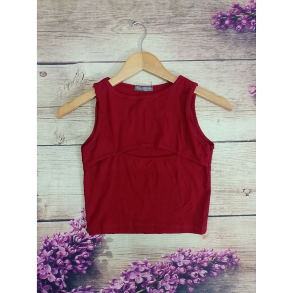 Áo thun croptop khoét ngực sát nách