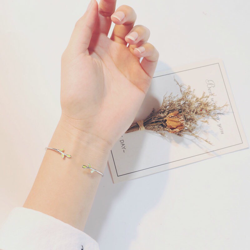 [SIÊU HOT] VÒNG TAY NỮ MỞ CHIẾC LÁ HÀN QUỐC SIÊU DỄ THƯƠNG | BigBuy360 - bigbuy360.vn