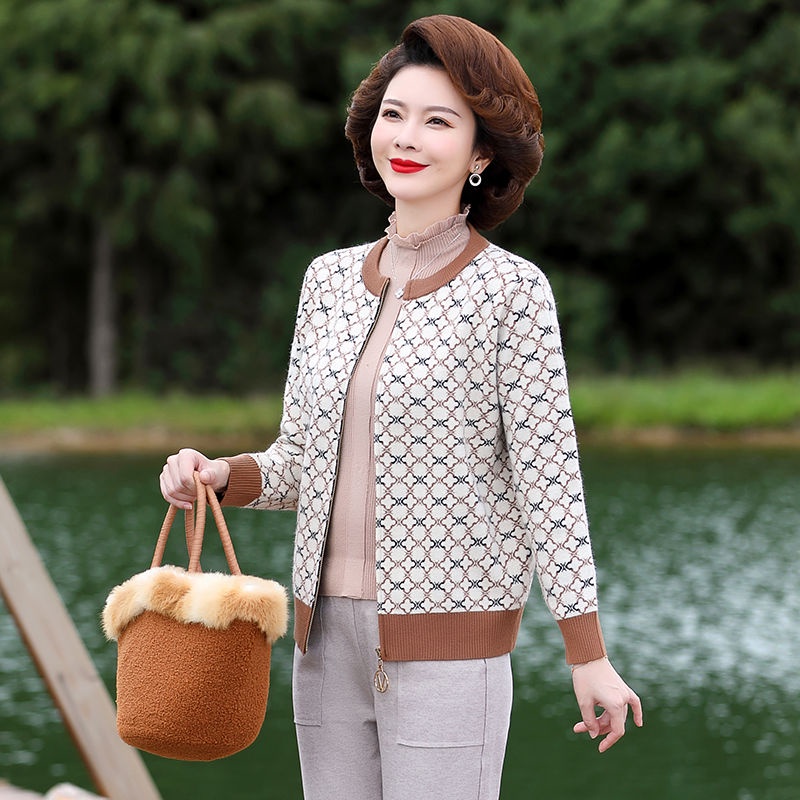 Mẹ áo khoác dệt kim ngắn của phụ nữ trung niên mùa xuân và thu người lớn tuổi