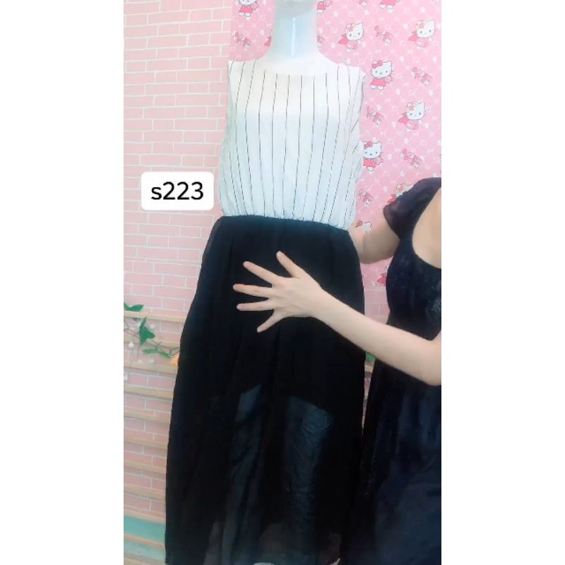 đầm voan maxi trắng đen hoạ tiết sọc. S223