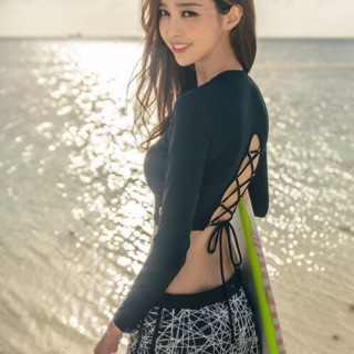 Bikini dài tay tặng 01 quần lót karo