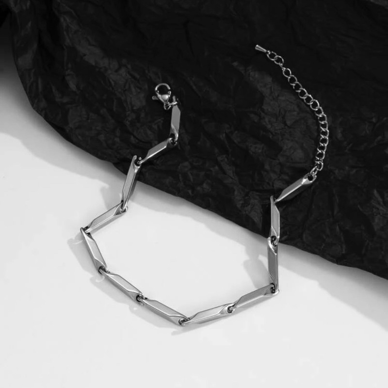 Vòng Tay Thép Titan Không Gỉ Hình Học Hoả Tiễn Màu Bạc Cool Ngầu - Lắc Tay Stainless Steel Phong Cách StreetStyle