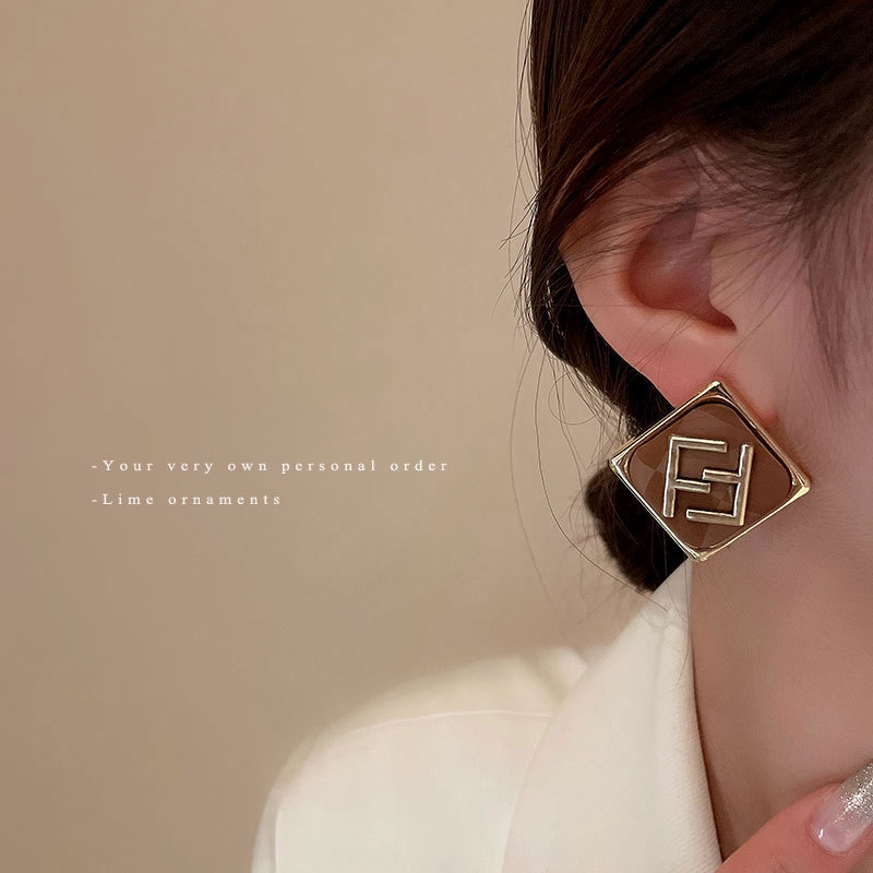 Bông Tai Hình Vuông Sang Trọng Dành Cho Nữ 2022