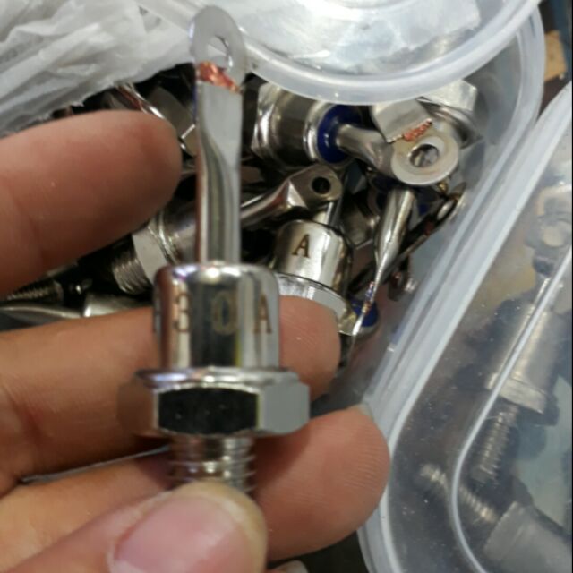 4 Con Đi ốt 30A