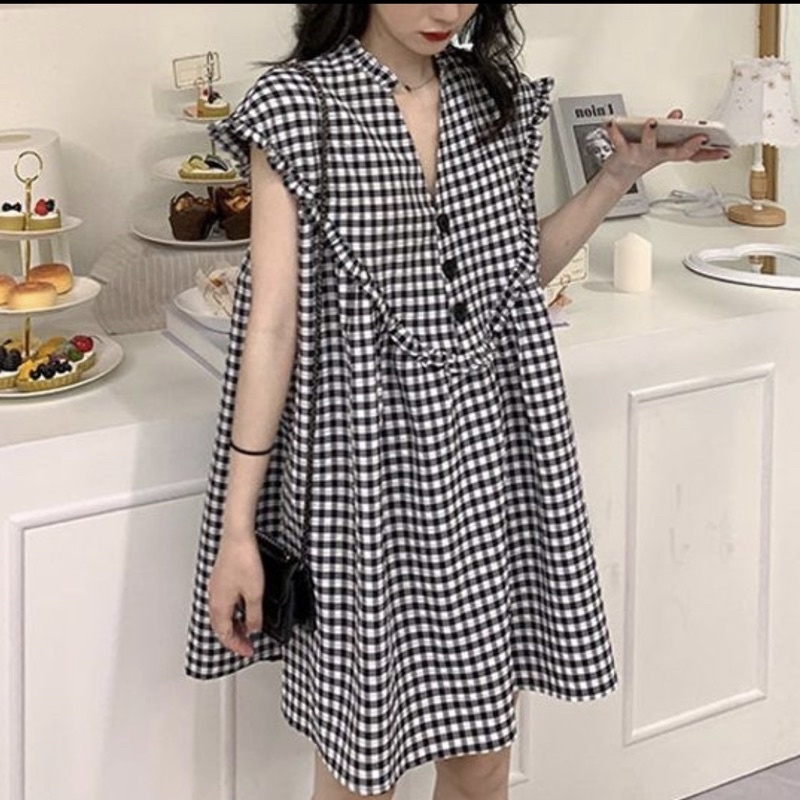 Đầm caro đen phối bèo nút đen (kèm hình thật)
