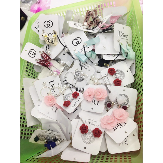 Combo 200 đôi khuyên tai ngẫu nhiên