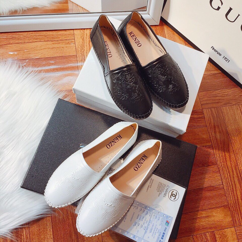 XẢ HÀNG LẺ SIZE - Giày slip on thêu viền da mịn