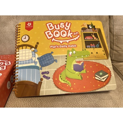 BỘ 2 SÁCH BÓC DÁN THÔNG MINH, BUSY BOOK - 5 CẤP ĐỘ - CHÍNH HÃNG PINWHEEL