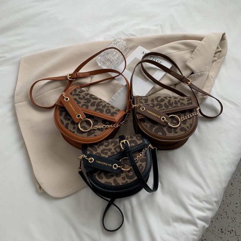 Túi đeo chéo vai IELGY họa tiết da báo phong cách cá tính dành cho nữ