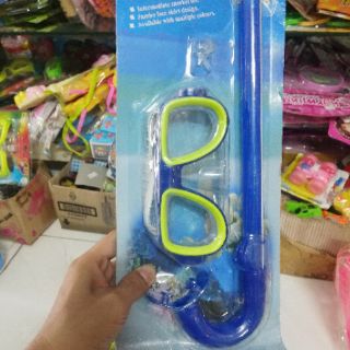 Kính bơi kèm ống thở cho bé !!!
