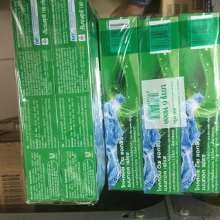 Kem Đánh Răng Close Up Thái Lan (160g)