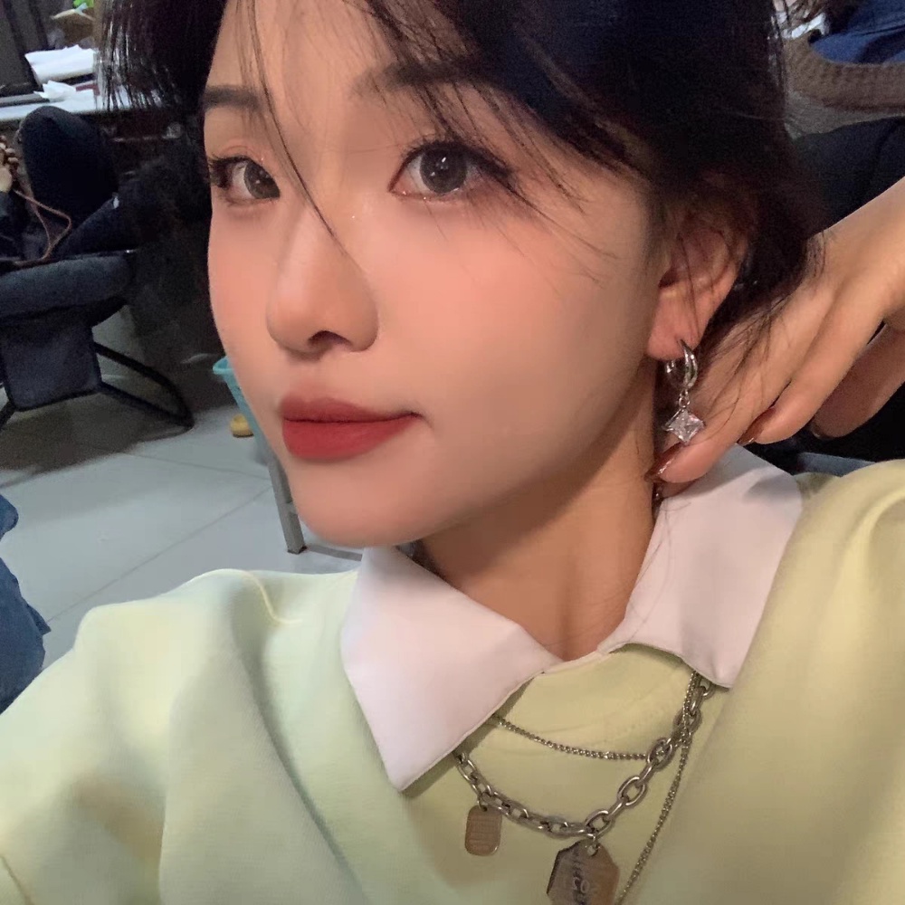 Khuyên Tai Hình Vuông Đính Đá Lấp Lánh Thời Trang Cho Nữ