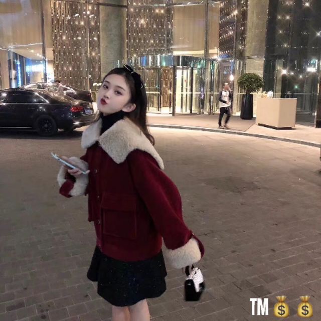 Áo nhung đỏ cổ lông