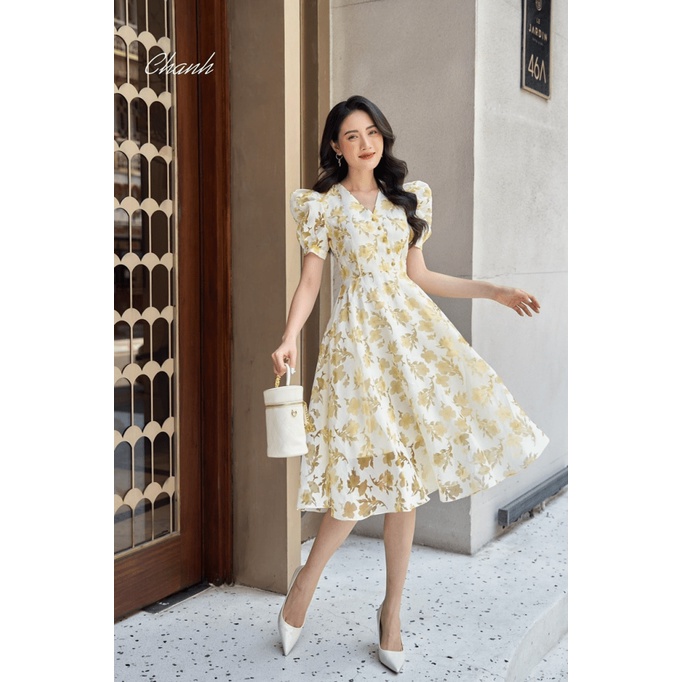 MẪU HOT ĐẦM VOAN HOA CỔ CHỮ Y VUÔNG VAI DÁNG XÒE XINH NHƯ THIÊN THẦN UP