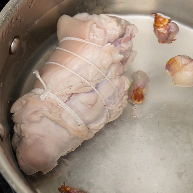 Chỉ buộc định hình thực phẩm co giãn Cornet, đảm bảo vệ sinh an toàn thực phẩm