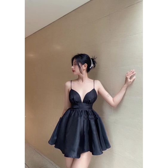 Đầm xoè 2 dây cúp ngực xếp ly