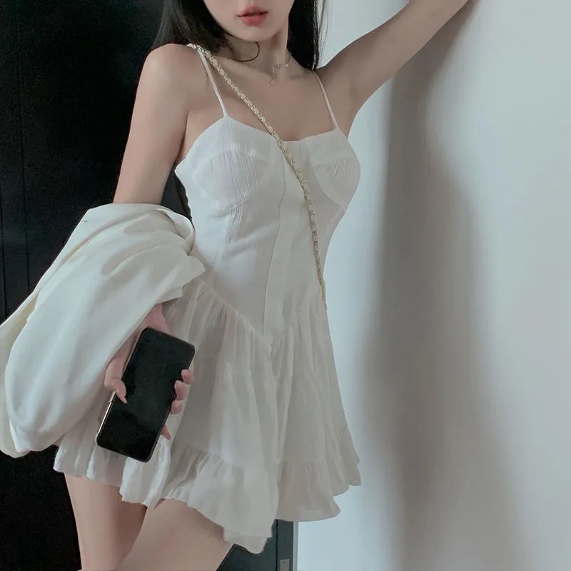 [Mã FAMARAL1 giảm 10K đơn 50K] Váy hai dây trắng dáng ngắn xoè sexy quyến rũ kèm ảnh thật | BigBuy360 - bigbuy360.vn