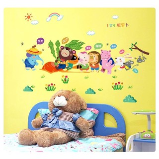 decal dán tường nhổ củ cải