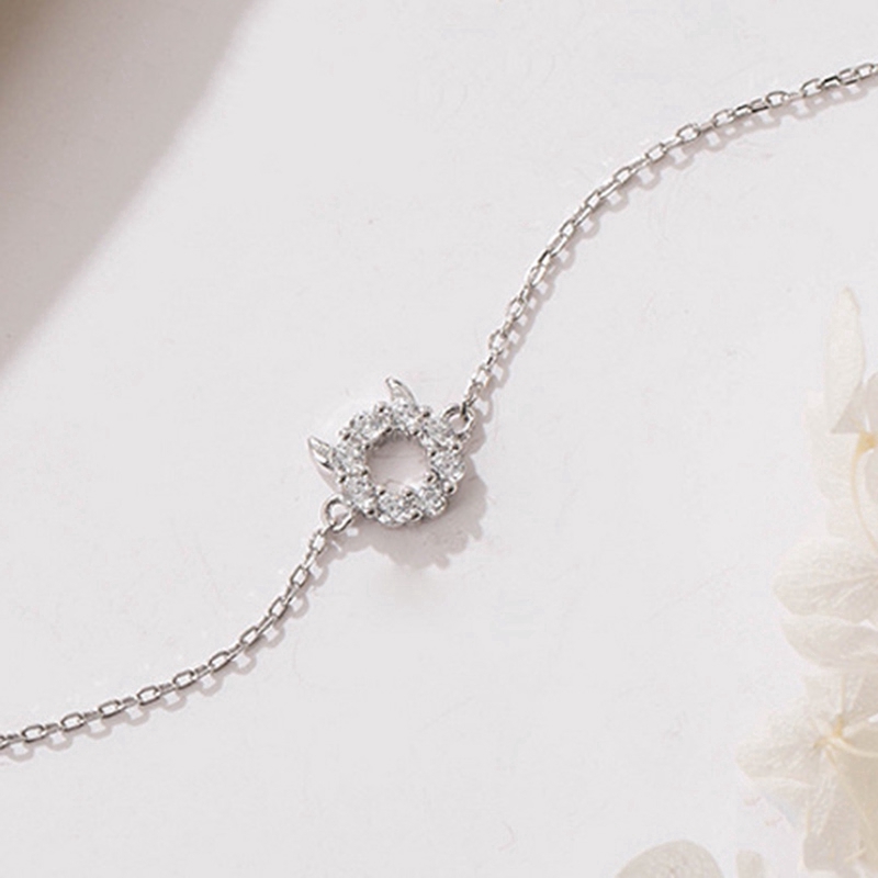 [Mã FAMAYFA giảm 10K đơn 50K] Vòng tay bạc đính đá pha lê độc đáo | BigBuy360 - bigbuy360.vn